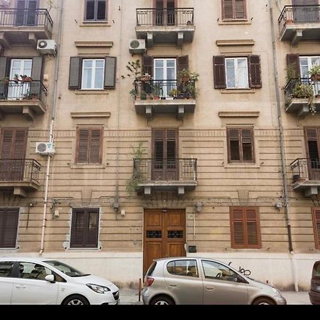 Ferienwohnung Charmie Flat Palermo Exterior foto